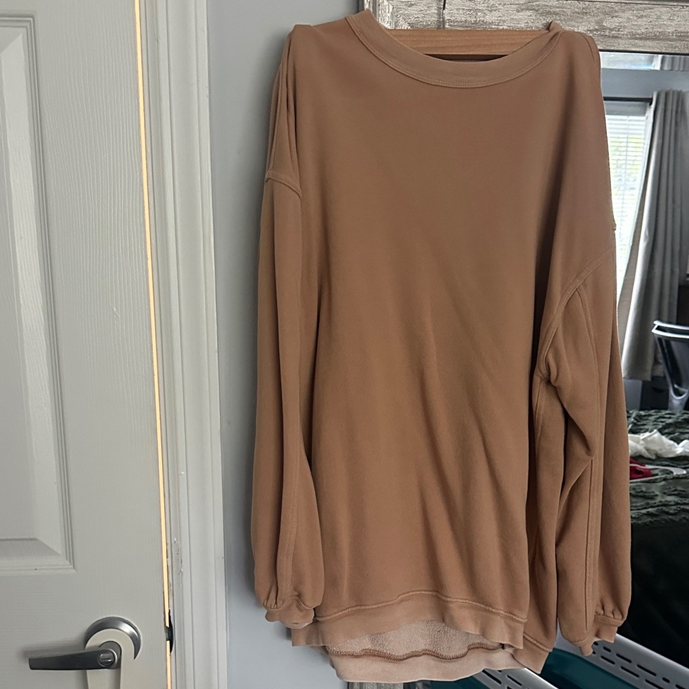 Casual Tan Women's Crewneck
